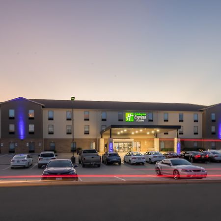 Holiday Inn Express & Suites N Waco Area - West By Ihg Bagian luar foto