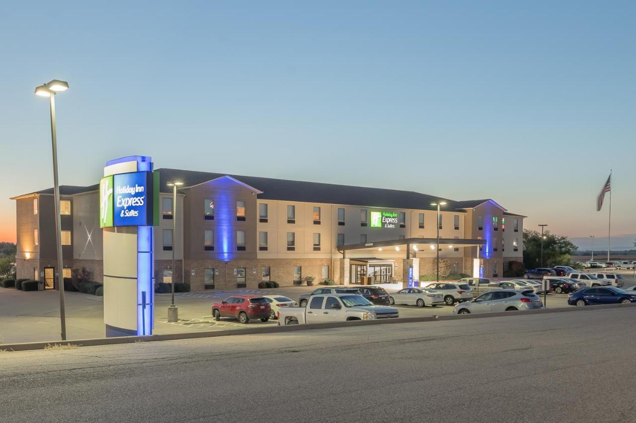 Holiday Inn Express & Suites N Waco Area - West By Ihg Bagian luar foto