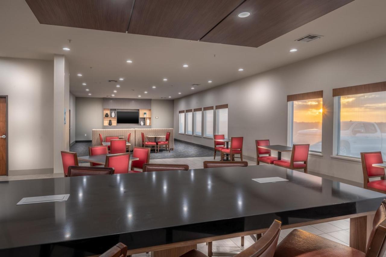 Holiday Inn Express & Suites N Waco Area - West By Ihg Bagian luar foto