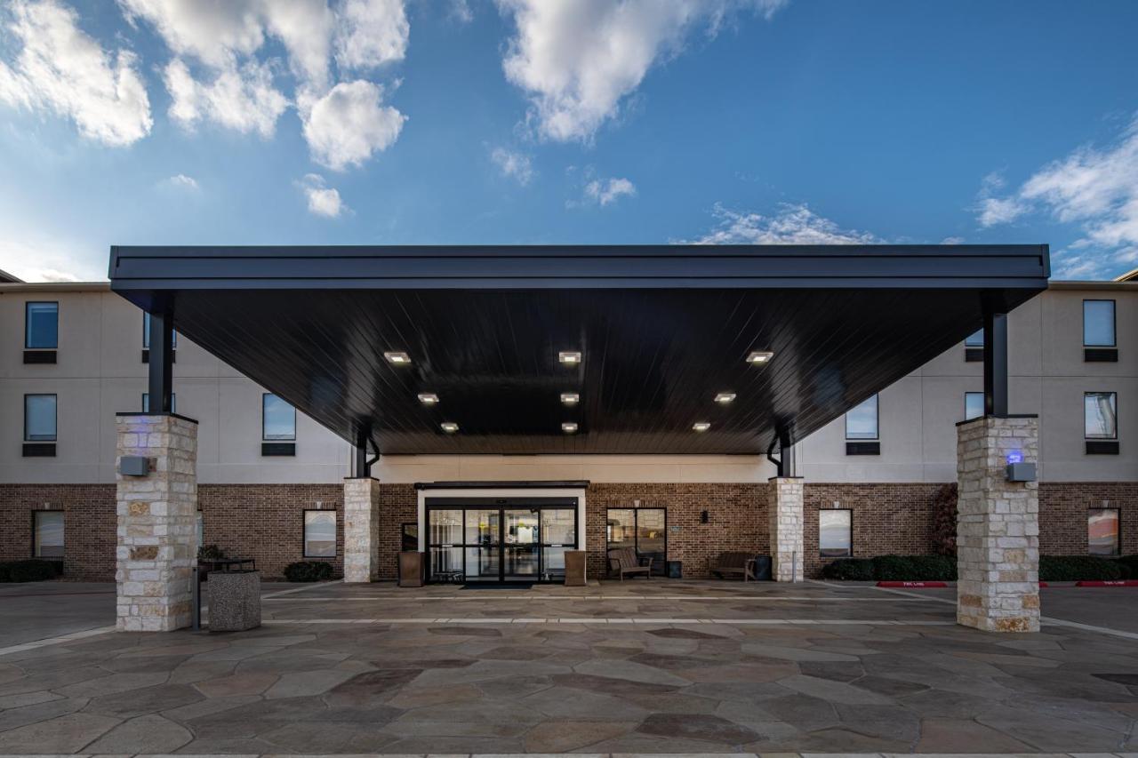 Holiday Inn Express & Suites N Waco Area - West By Ihg Bagian luar foto