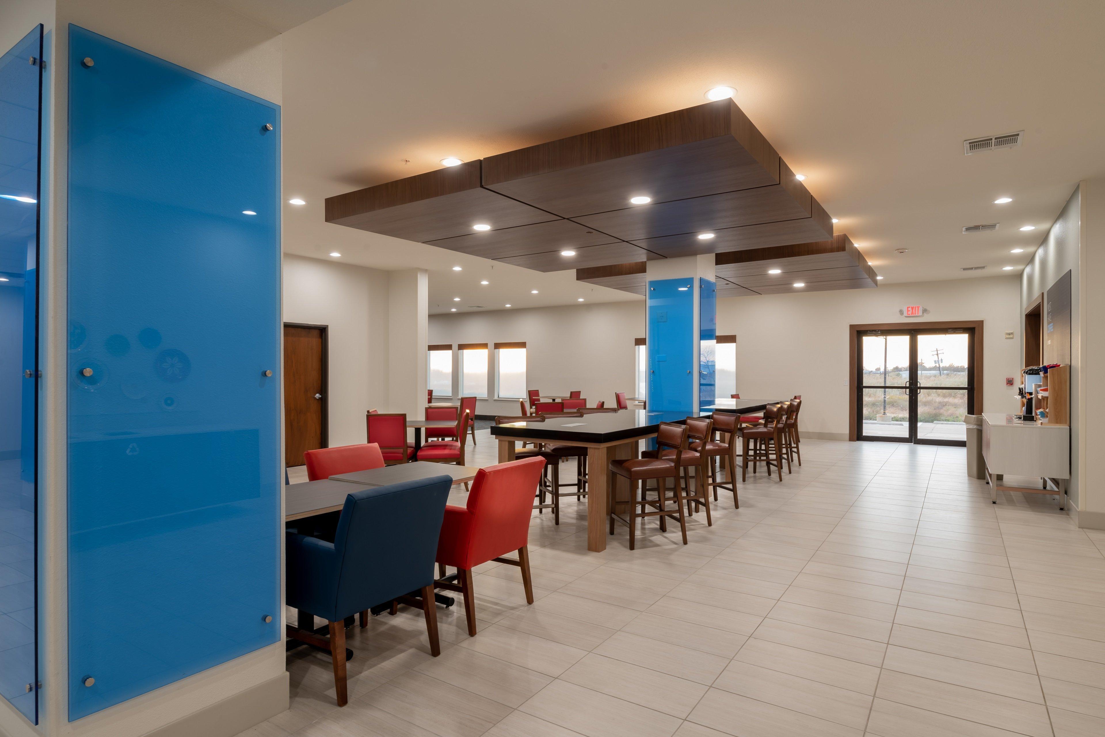 Holiday Inn Express & Suites N Waco Area - West By Ihg Bagian luar foto
